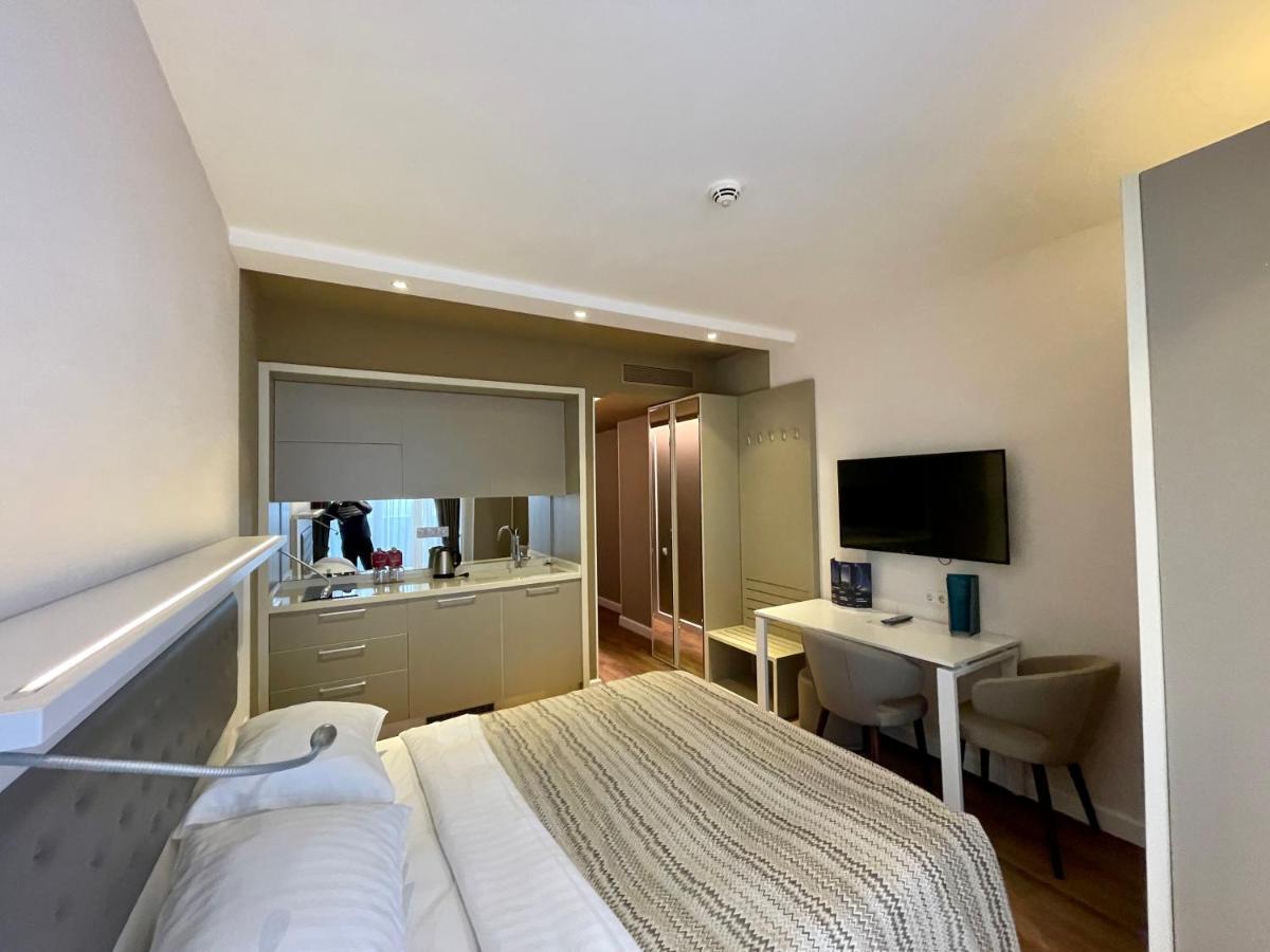 Batumi Continental Apartments Eksteriør billede